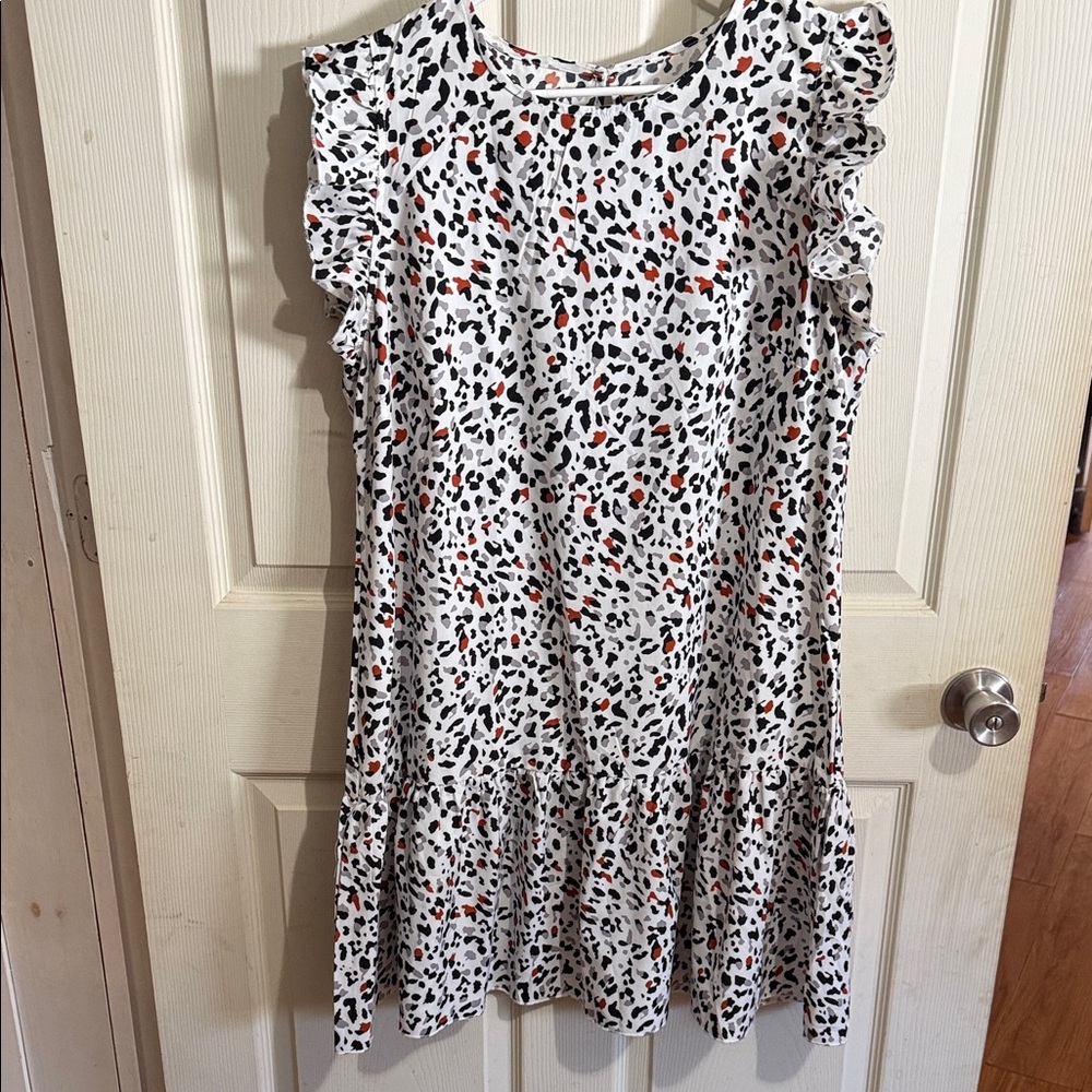Stylish Dress with Ruffle Sleeves